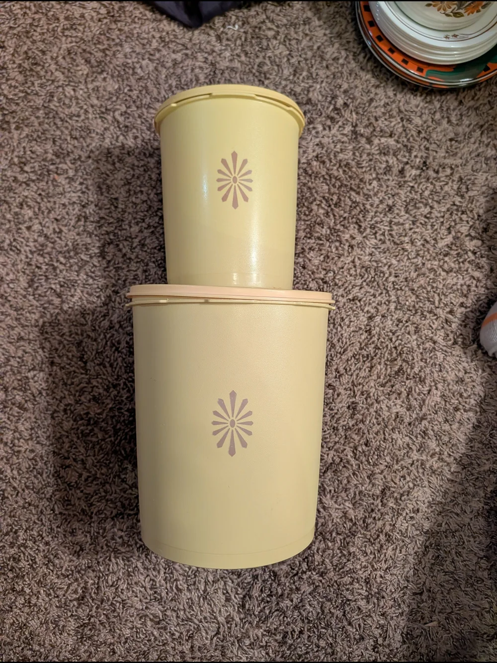 Tupperware pair storage